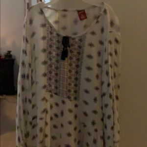 Size 16 wears like a 14 dress shirt from Jcpenny